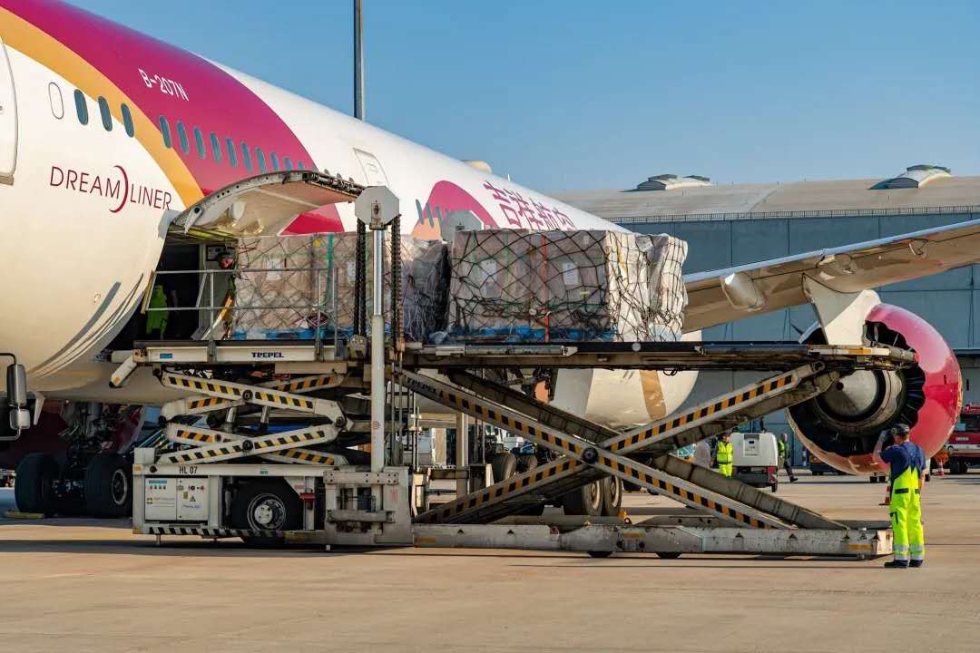 中國發美國空運怎么計算價格，美國空運包含哪些費用？